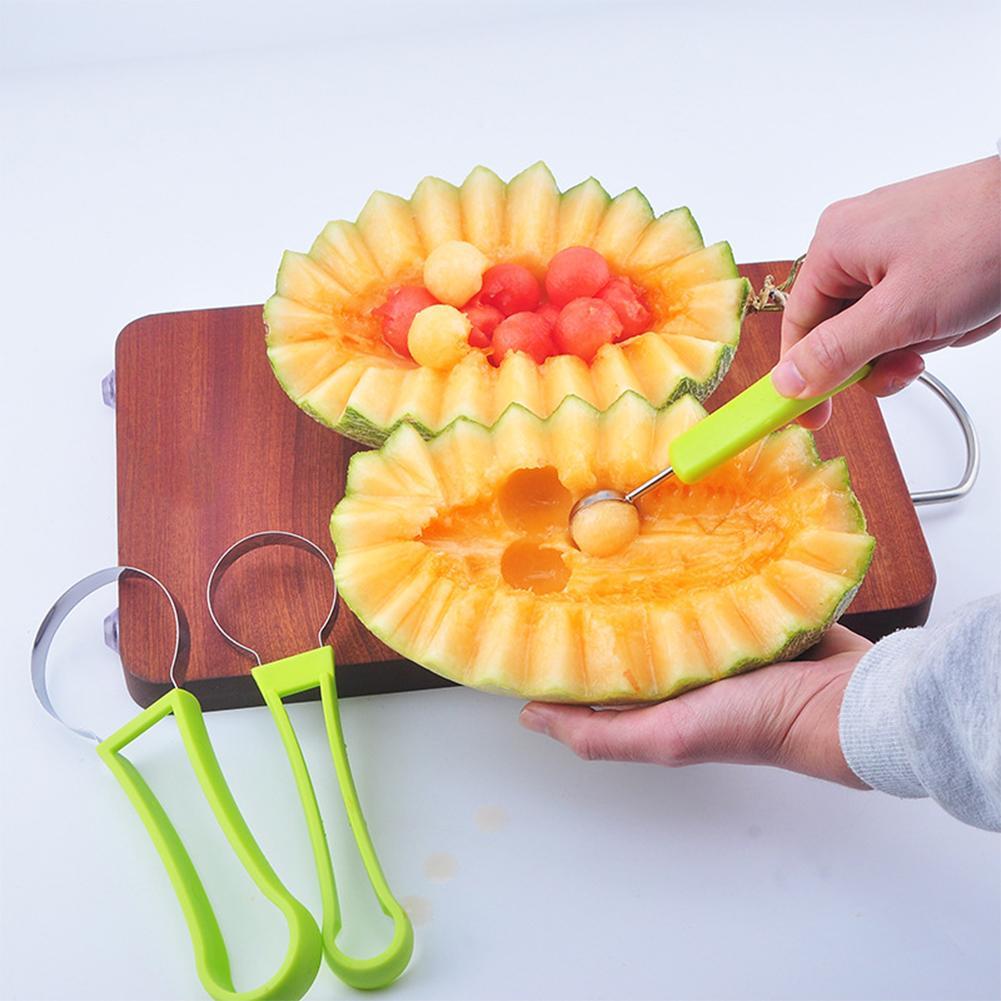 3 in 1 stainless steel multi-purpose fruit baller and scooper used to carve and serve fresh melon