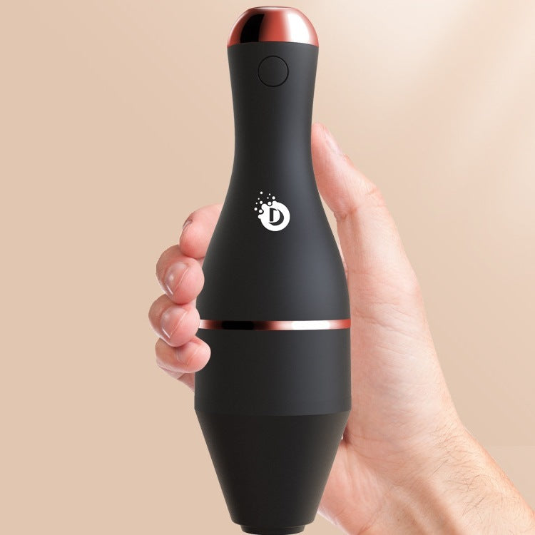 Electric makeup brush cleaner designed to quickly clean and dry makeup brushes using a compact, rechargeable design modern shot