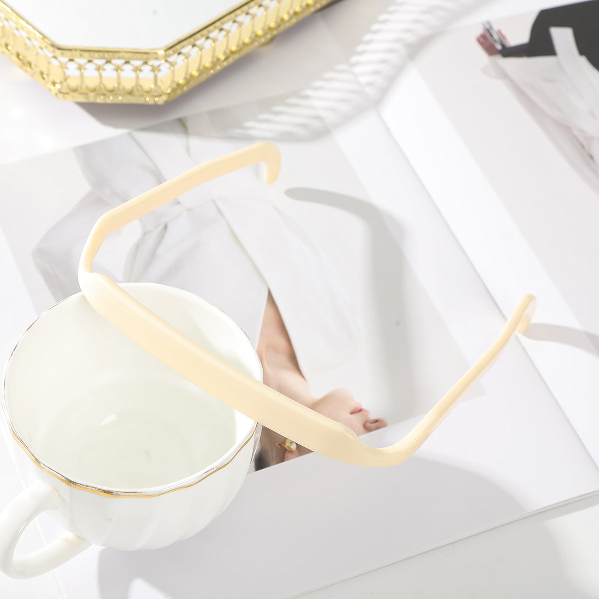 Invisible hair headband in beige color thin no slip headband for everyday styling (Color: Beige)