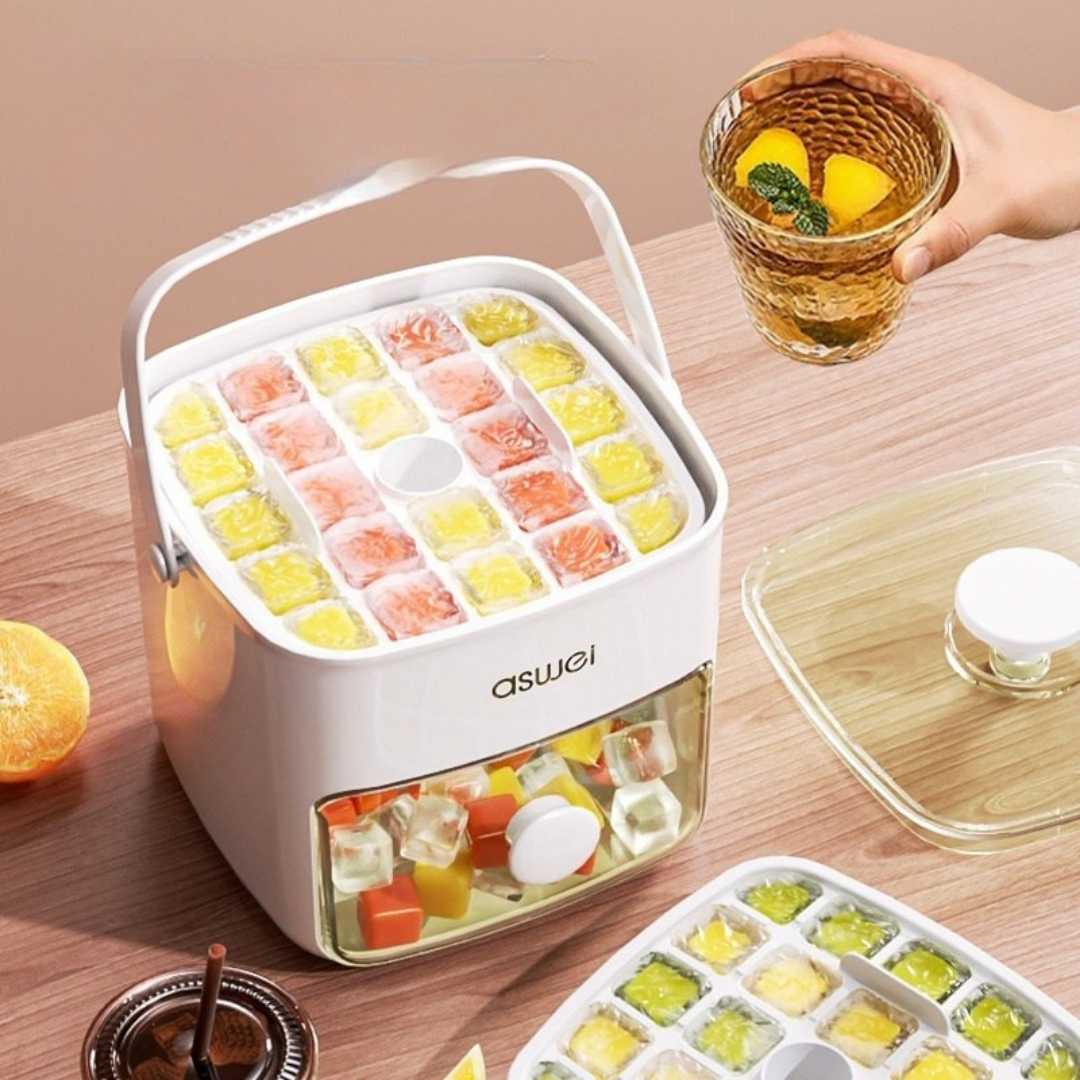 Large capacity ice cube maker tray with press release design for easy ice making and storage product shot
