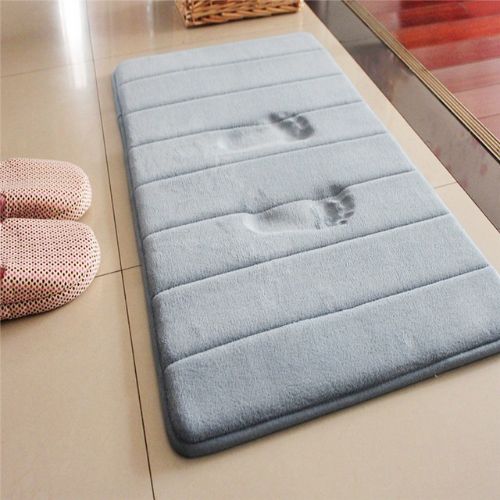 Non slip absorbent bath mat in gray color with memory foam cushioning and soft coral velvet surface (Color: Gray)