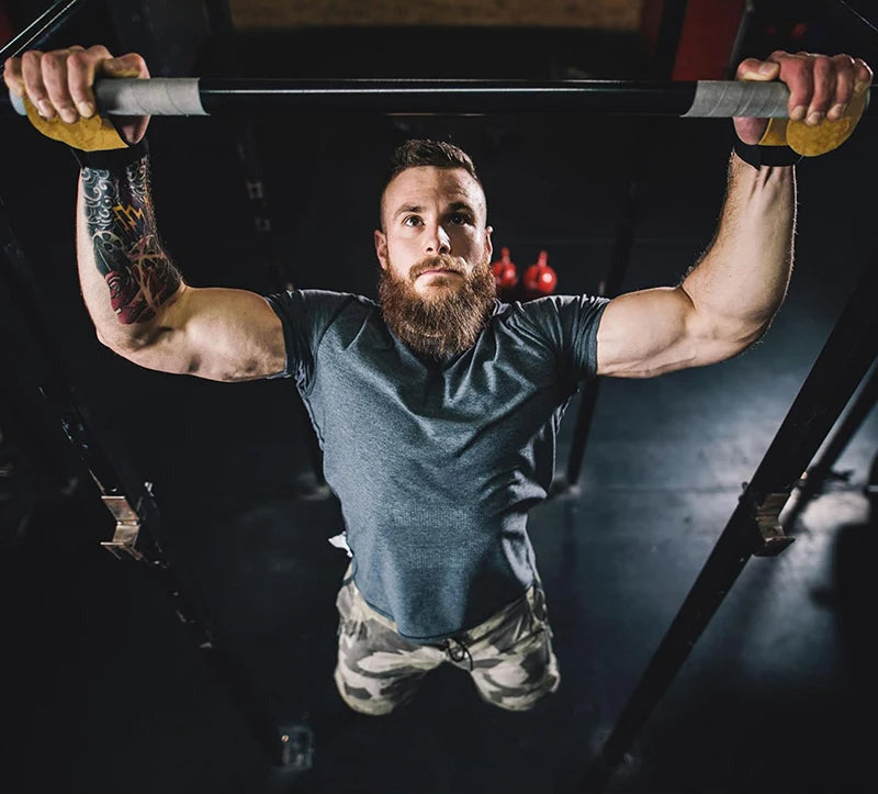 Power grip lifting straps for strength training deadlifts and pull ups with wrist support alternate depiction of use