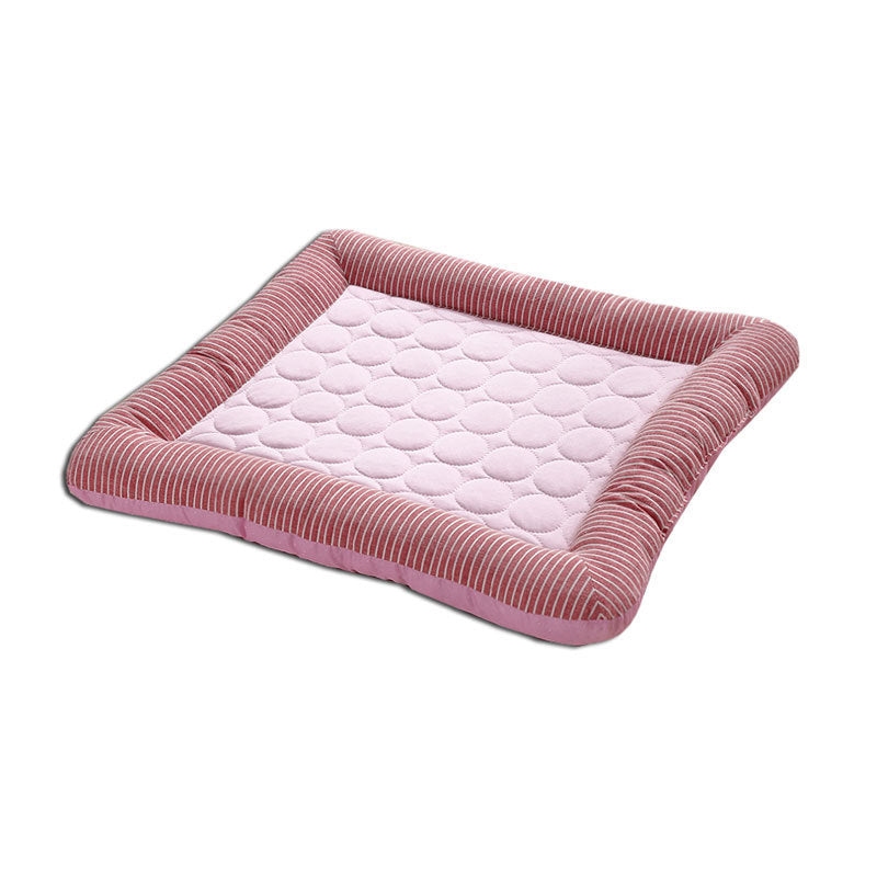 Self-cooling soft and washable sleeping bed mat for pets, cats and dogs in pink color (Color: Pink)