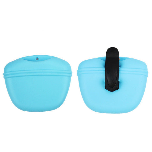 Silicone dog treat pouch in blue color clip on training pouch for easy access treats (Color: Blue)