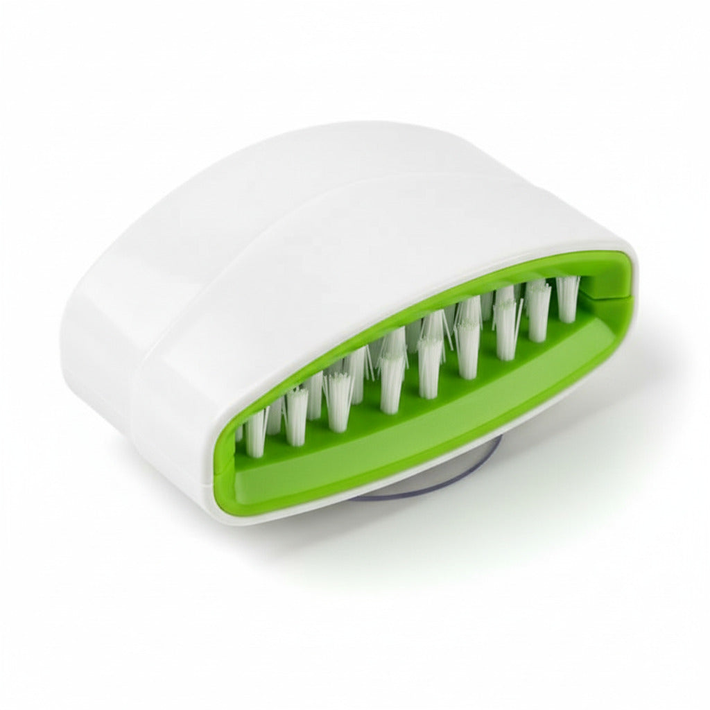 Suction cup kitchen cleaning brush in green color for washing knives, forks, chopsticks, fruits, and vegetables (Color: Green)