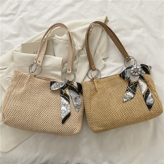Woven straw shoulder bag with large capacity and summer beach style duo